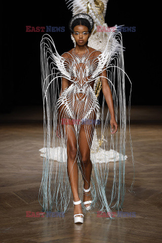 Iris Van Herpen LB