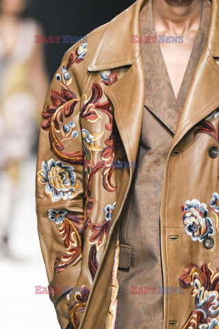 Etro details