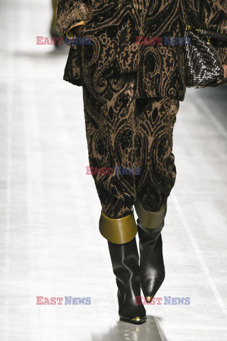 Etro details