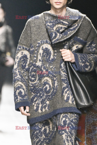 Etro details