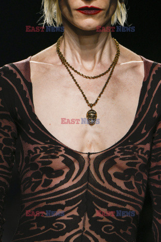 Etro details