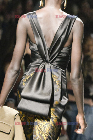 Etro details