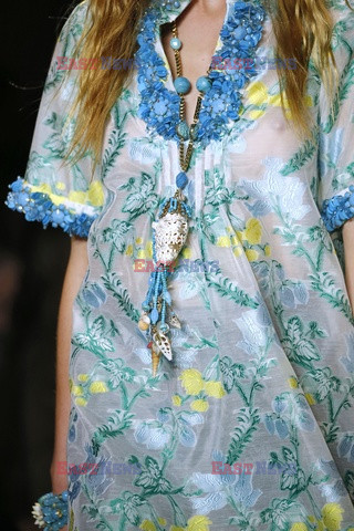 Anna Sui details