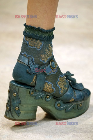 Anna Sui details