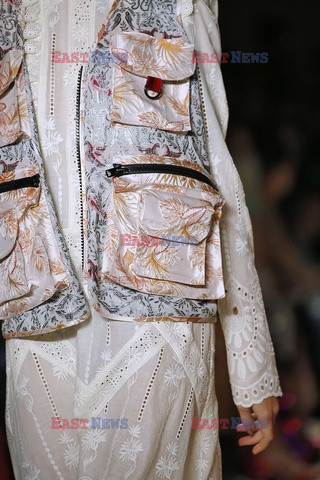 Anna Sui details