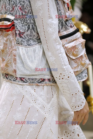 Anna Sui details