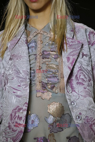 Anna Sui details