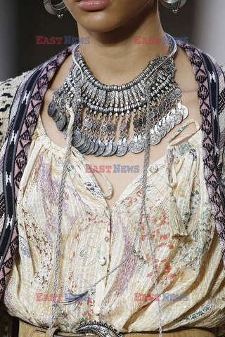 Etro details