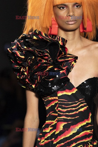 Jeremy Scott details detale