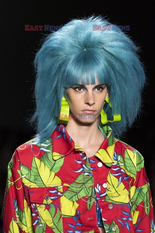 Jeremy Scott details detale