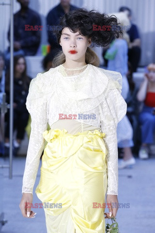 Yuhan Wang Fashion east