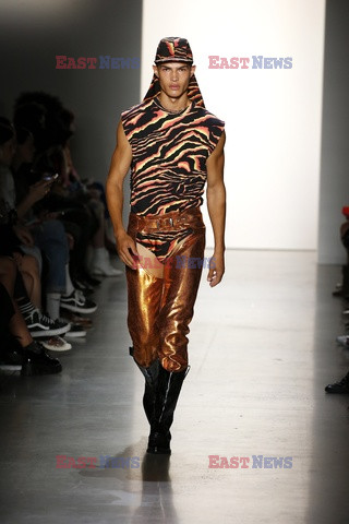 Jeremy Scott LB