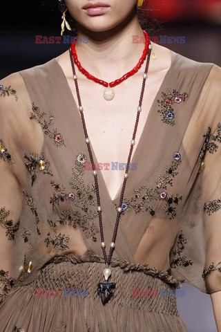 Dior details