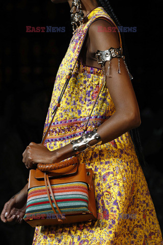 Etro details