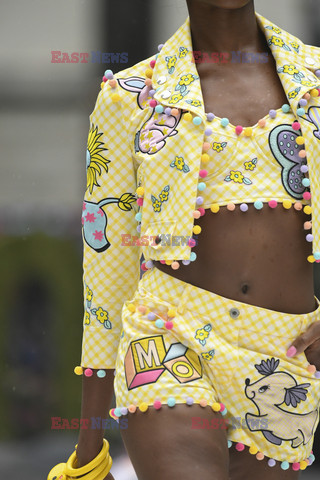 Moschino detail