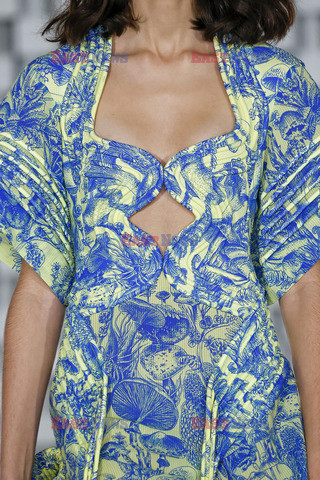 Stella McCartney details