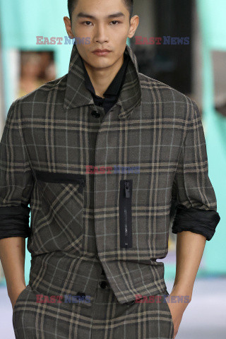 Burberry details detale