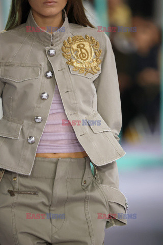 Burberry details detale