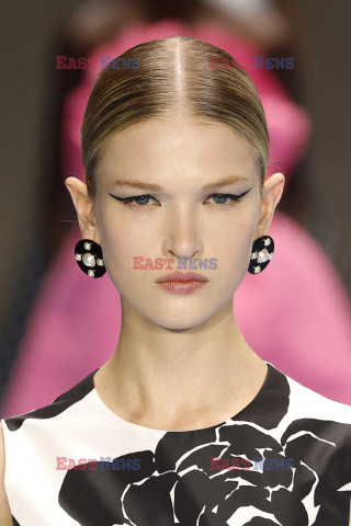 Carolina Herrera details detale