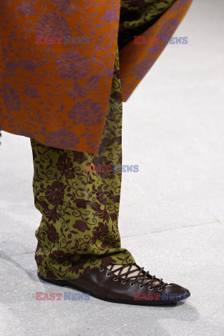 Dries van Noten details detale