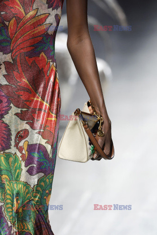 Etro details detale