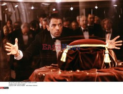 SCENA Z FILMU JOHNNY ENGLISH