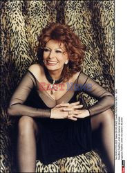 SOPHIE LOREN NA ROZDANIU COSTUME DESIGNERS GUILD AWARDS