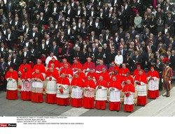 VATICAN CITY:44 news cardinals