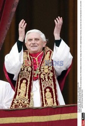 Vatican:  Benedict XVI elected new pope