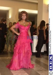 SOPHIE LOREN NA ROZDANIU COSTUME DESIGNERS GUILD AWARDS