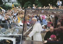 Papież Jan Paweł II za granicą