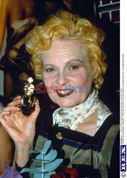 PROJEKTANTKA MODY VIVIENNE WESTWOOD Z MEZEM ANDREASEM KRONTHALEREM NA ROZDANIU NAGROD PARIS FASHION VENUS AWARDS