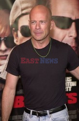 BRUCE WILLIS Z CHLOPCEM NA PLANIE FILMOWYM "THE KIDIN LOS ANGELES"