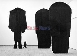 Magdalena Abakanowicz i jej rzeźby