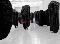 Magdalena Abakanowicz i jej rzeźby