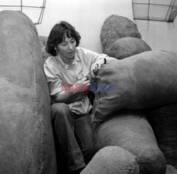 Magdalena Abakanowicz i jej rzeźby