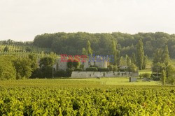 Chateau w Rigaud, Francja -Andreas Von Einsiedel