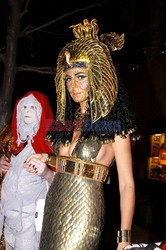 Heidi Klum jako Kleopatra na swojej imprezie Halloweenowej 