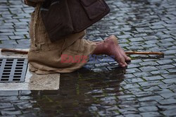 Drugi dzień konklawe w Watykanie