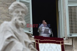 Pope Francis leads his first Angelus prayer 