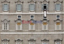 Pope Francis leads his first Angelus prayer 