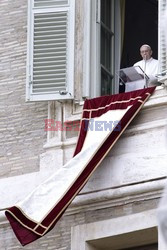 Pope Francis leads his first Angelus prayer 