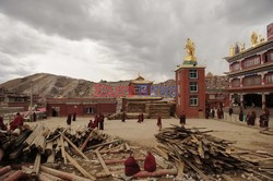 Seda Monastery, the largest Tibetan Buddhist school in the world