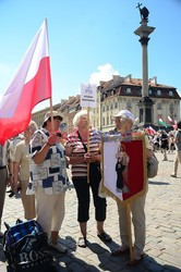 Manifestacja w obronie TV Trwam na Placu Zamkowym