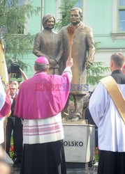 Odsłonięcie pomnika Lecha i Marii Kaczyńskich w Radomiu