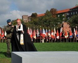 Wmurowanie kamienia węgielnego pod pomnik Armii Krajowej w Krakowie