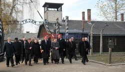 Sekretarz Generalny ONZ w w Muzeum Auschwitz - Birkenau