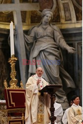 Papież Franciszek odprawia mszę w Święto Objawienia Pańskiego