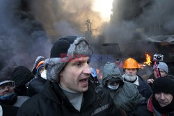 Kliczko wzywa tłum do tymczasowego zawieszenia protestów