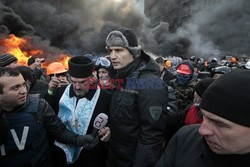 Kliczko wzywa tłum do tymczasowego zawieszenia protestów